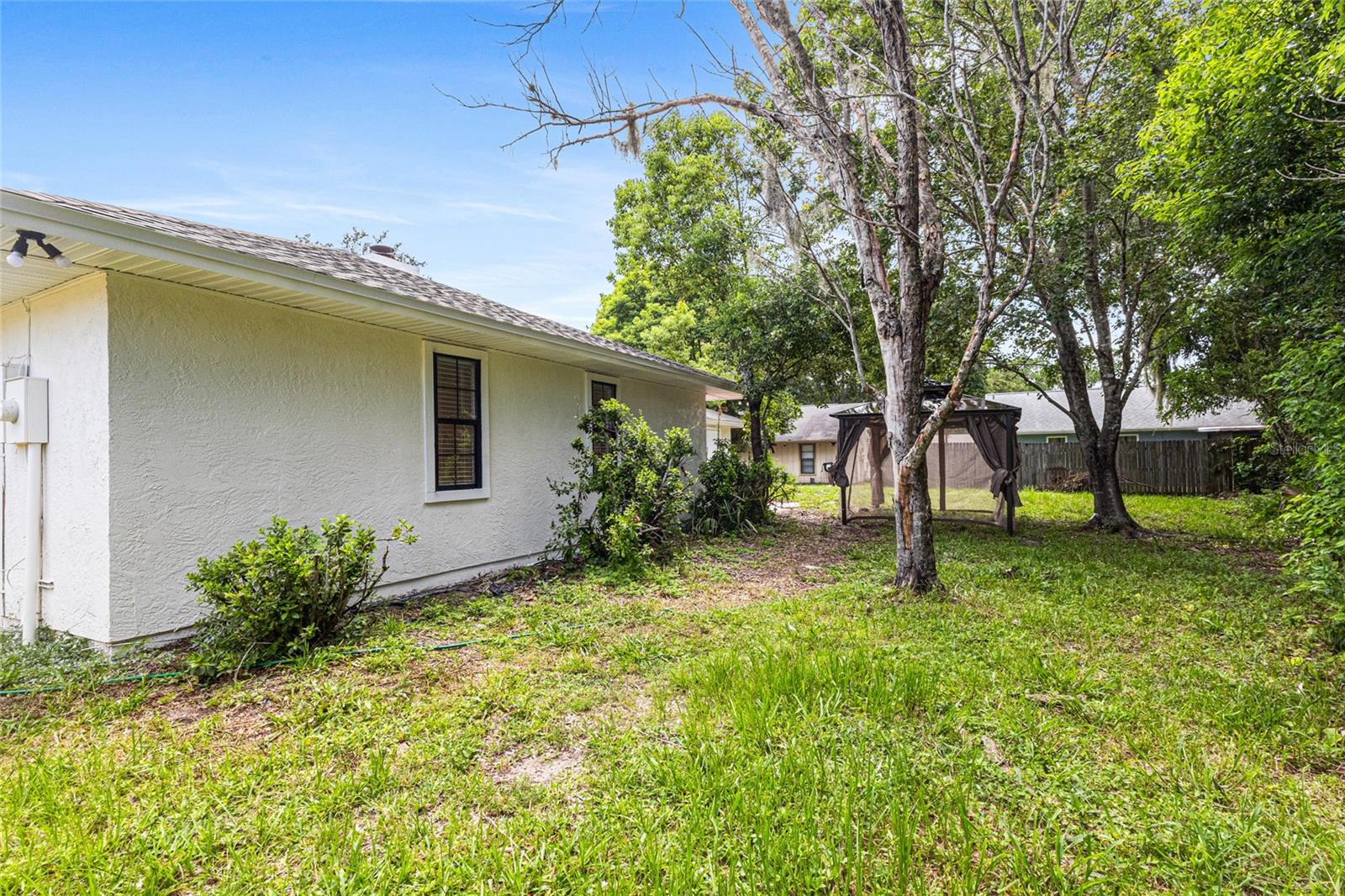 Image 36 of 45 For 4890 Yew Court
