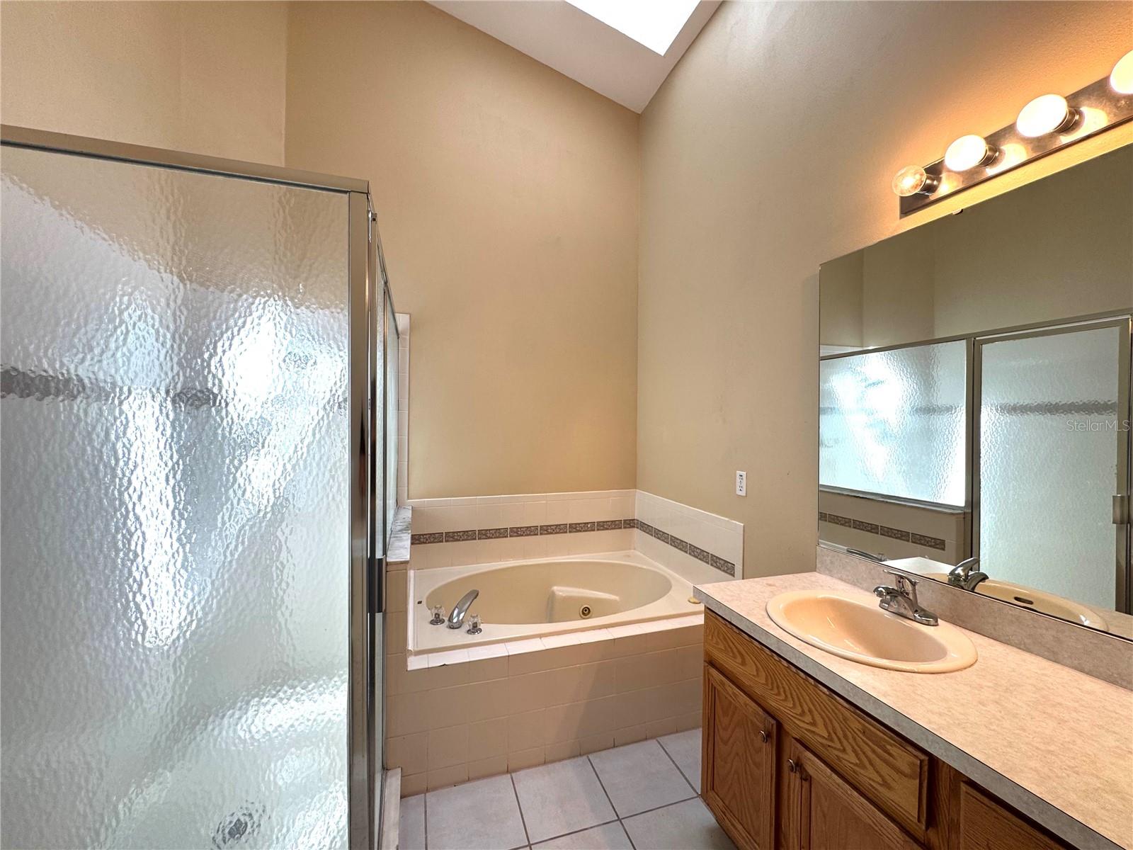 Image 16 of 32 For 4952 Hook Hollow Circle