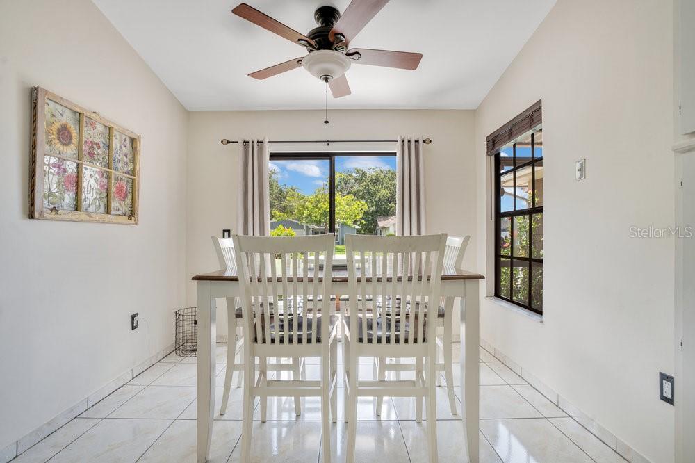 Image 6 of 18 For 3058 Curry Woods Drive