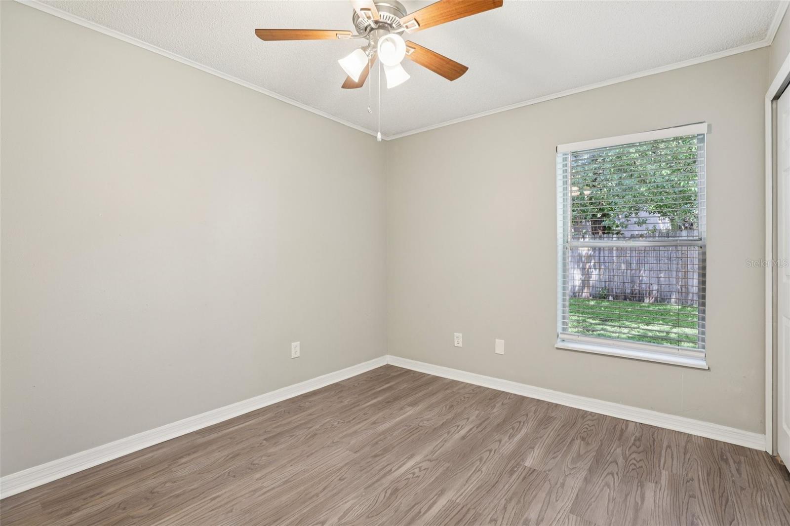 Image 19 of 37 For 634 Whittingham Place