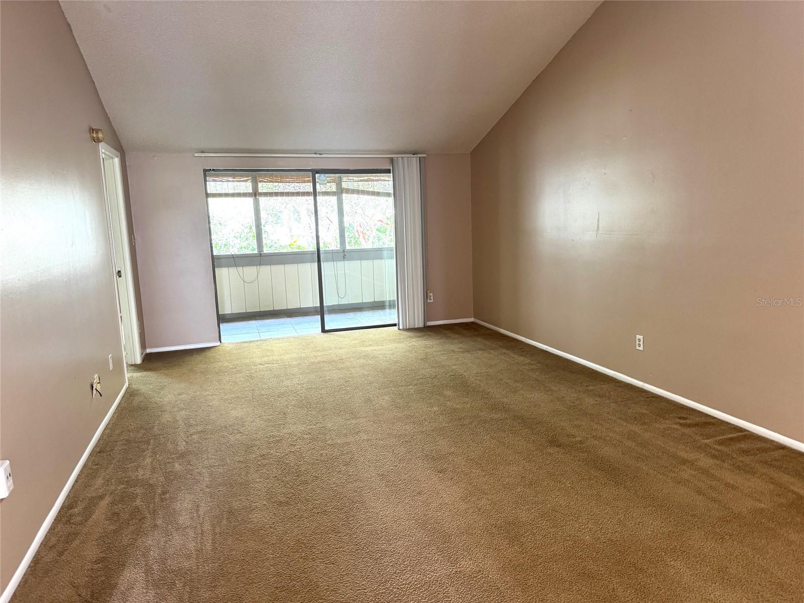 Image 3 of 16 For 5359 Vineland Road S