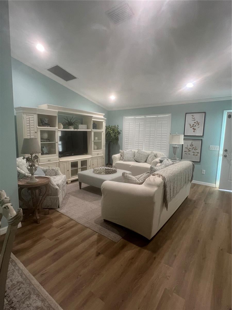 Image 7 of 28 For 9223 179th Wesley Street