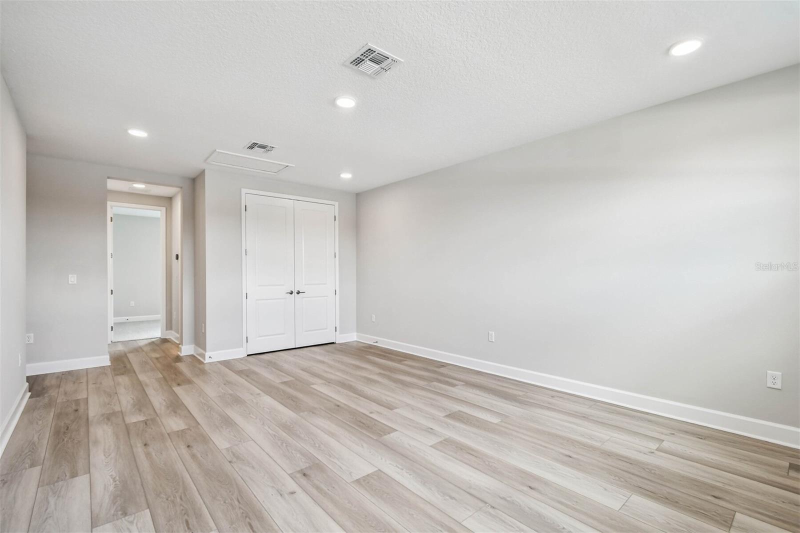 Image 23 of 85 For 17019 Overstory Road