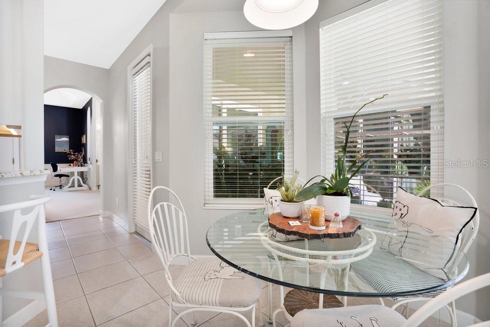 Image 10 of 42 For 9447 Westover Club Circle