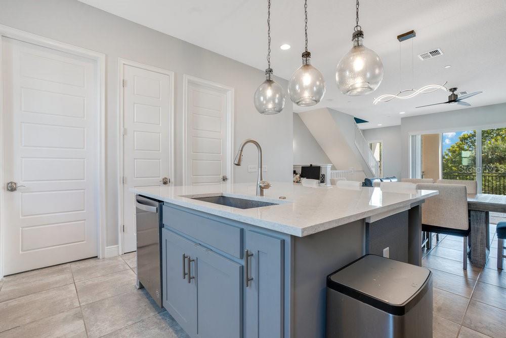 Image 4 of 42 For 9491 Mere Parkway