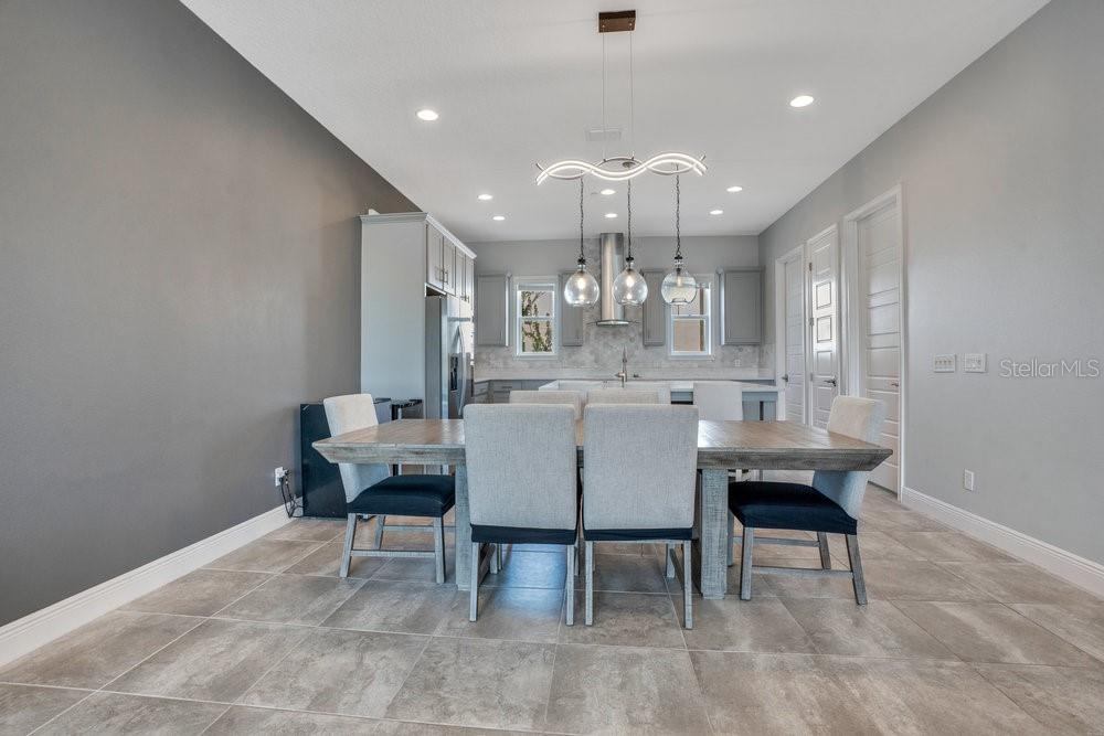 Image 7 of 42 For 9491 Mere Parkway