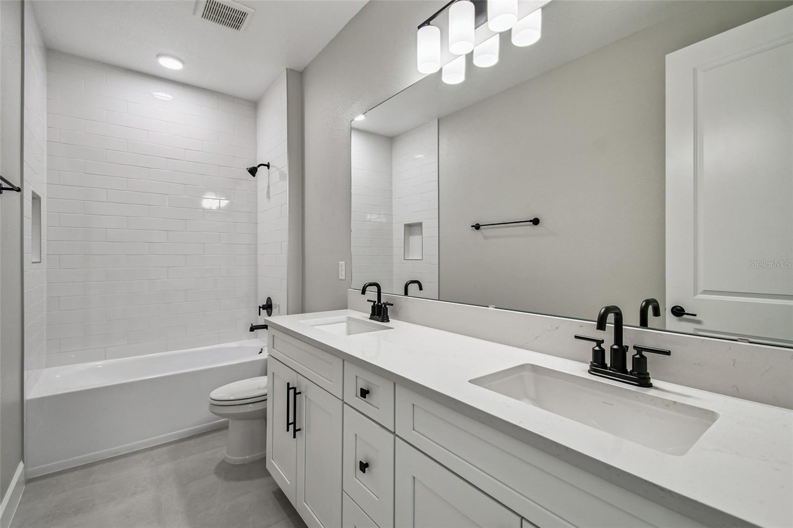 Image 14 of 66 For 17013 Overstory Road