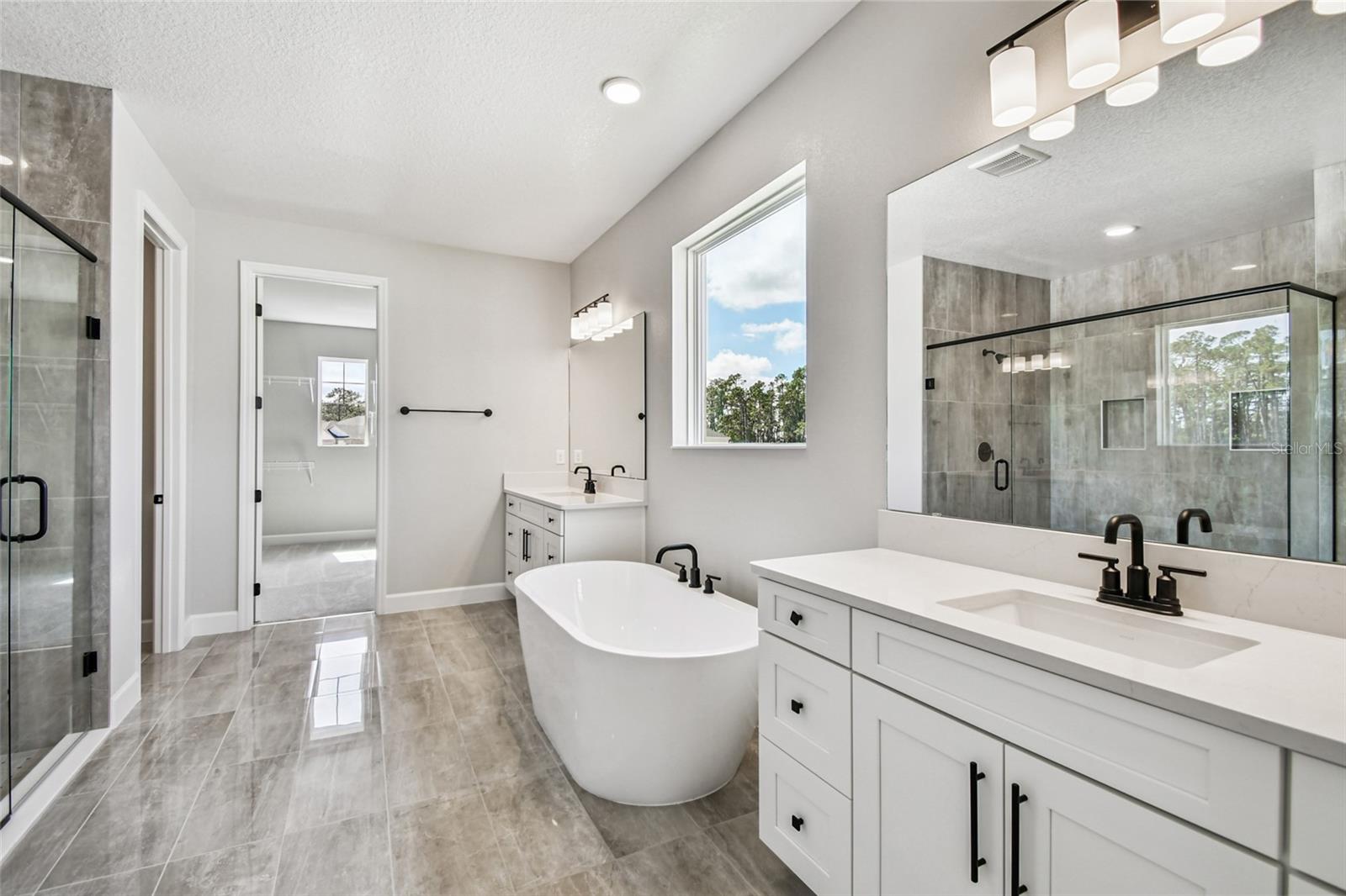 Image 19 of 66 For 17013 Overstory Road