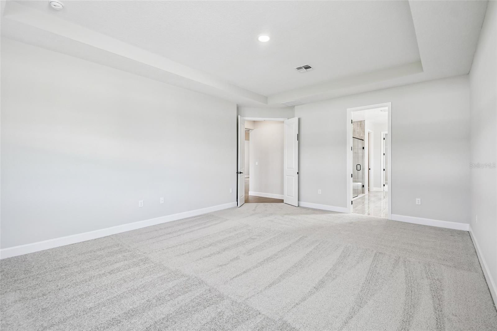 Image 21 of 66 For 17013 Overstory Road