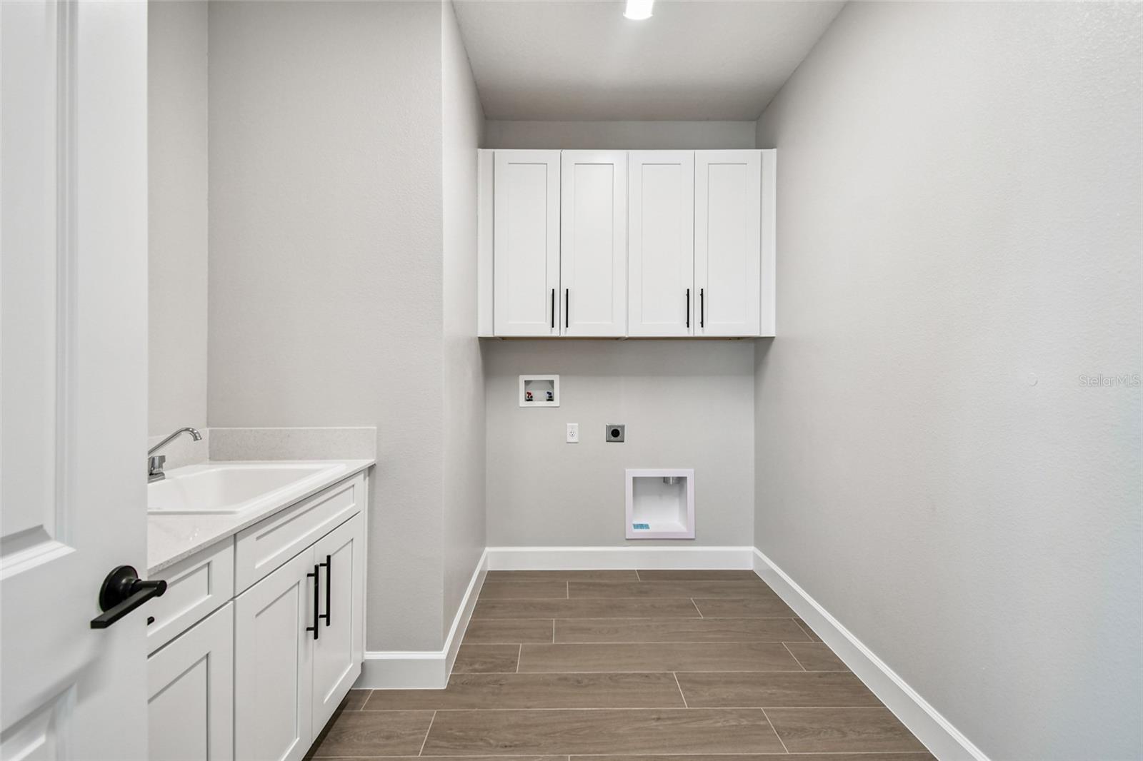 Image 26 of 66 For 17013 Overstory Road