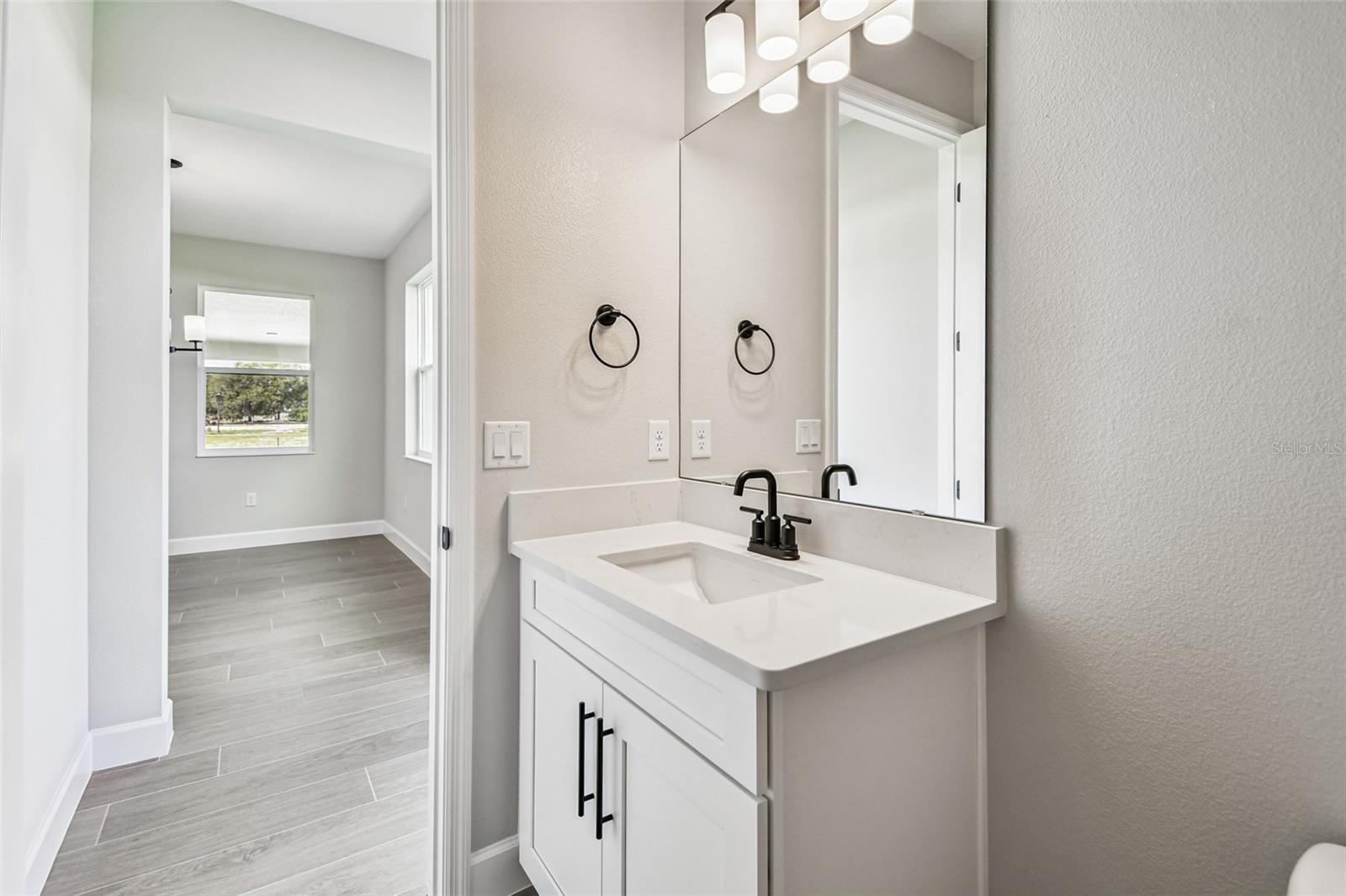 Image 27 of 66 For 17013 Overstory Road