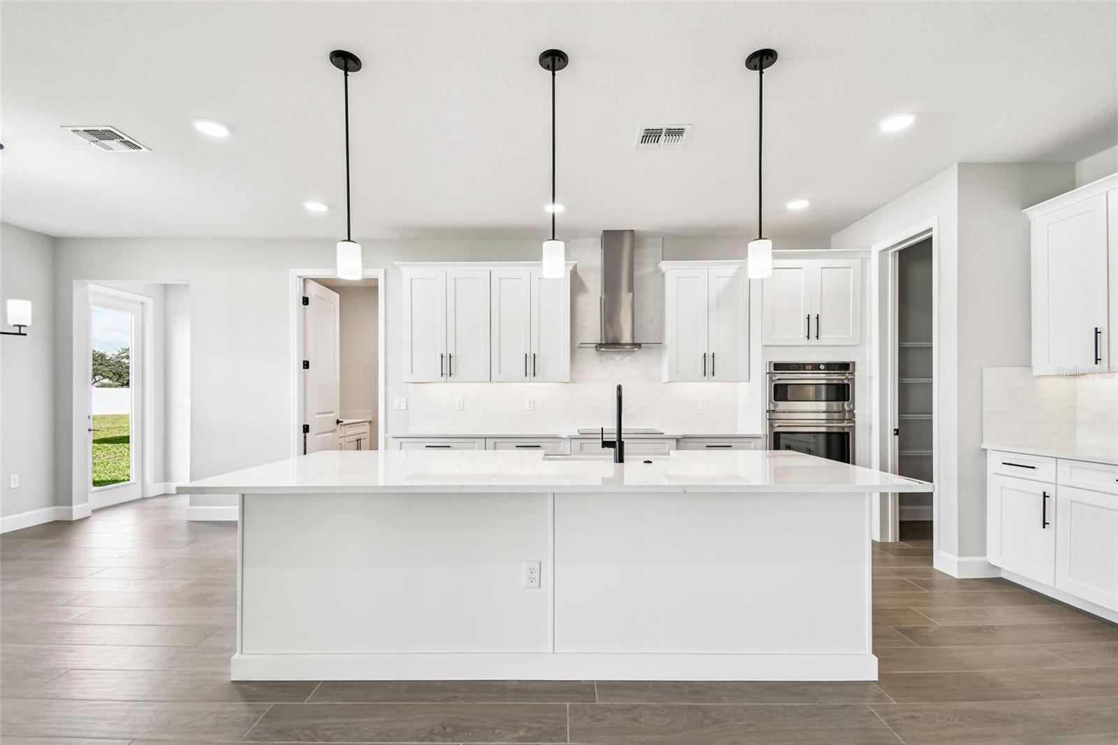 Image 37 of 66 For 17013 Overstory Road