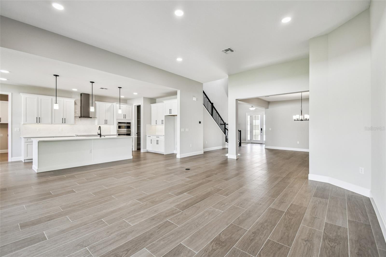 Image 39 of 66 For 17013 Overstory Road