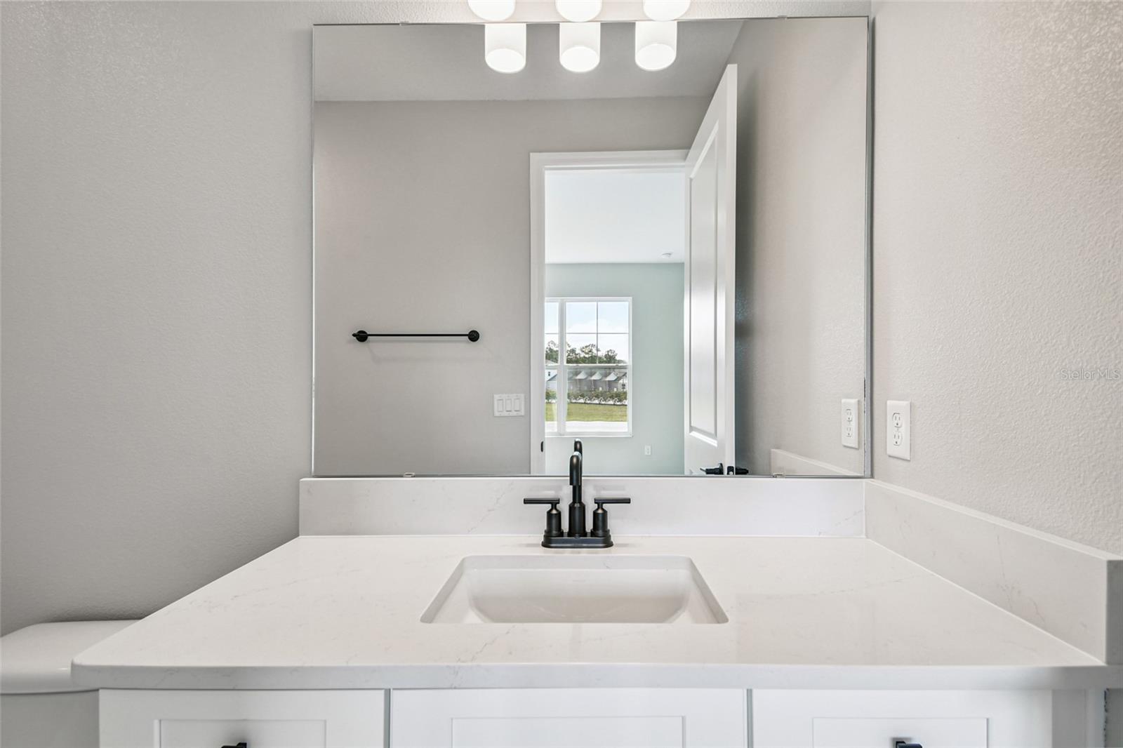 Image 46 of 66 For 17013 Overstory Road