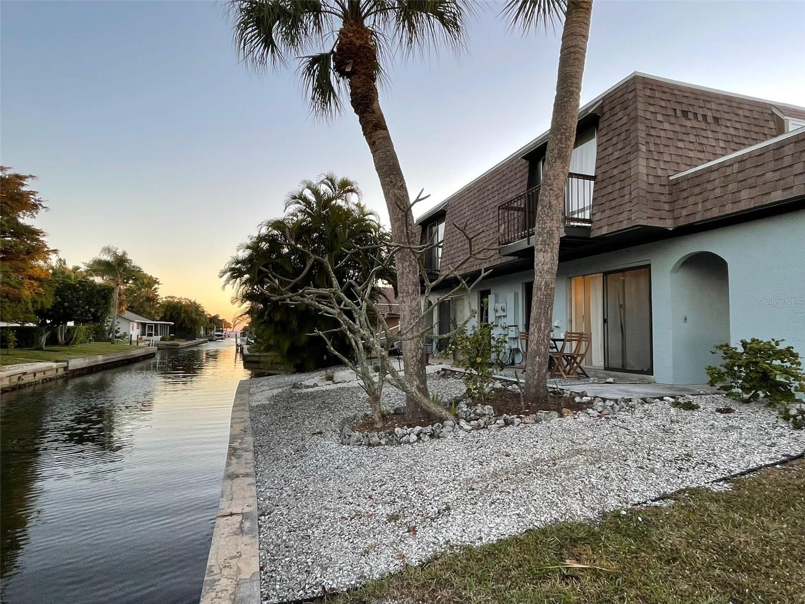 Image 16 of 59 For 779 Saint Judes Drive N