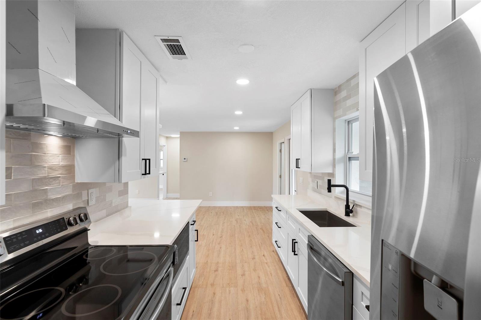 Image 11 of 43 For 5310 Pineview Way