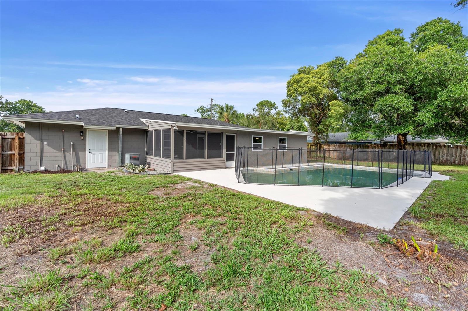 Image 18 of 43 For 5310 Pineview Way