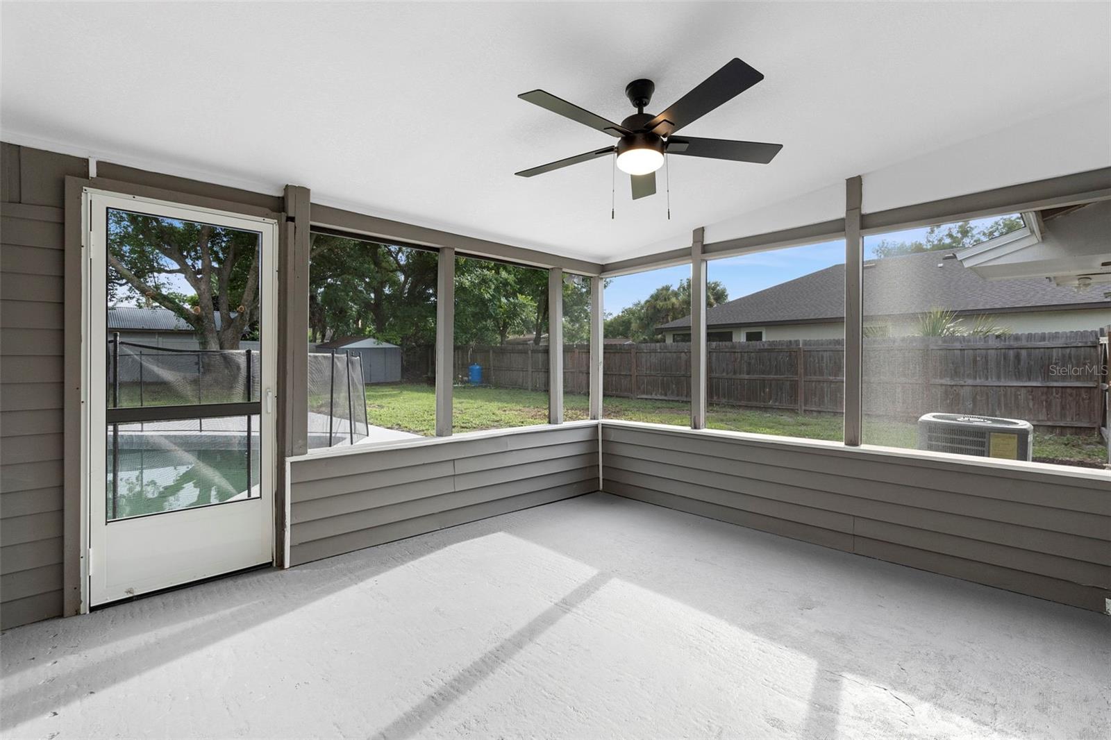Image 24 of 43 For 5310 Pineview Way