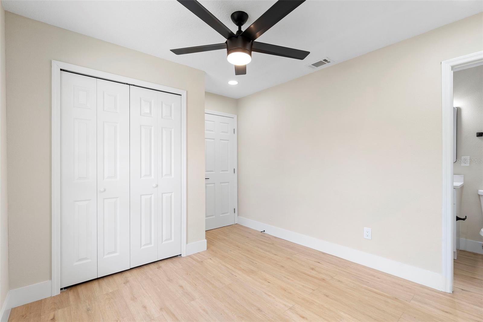 Image 25 of 43 For 5310 Pineview Way