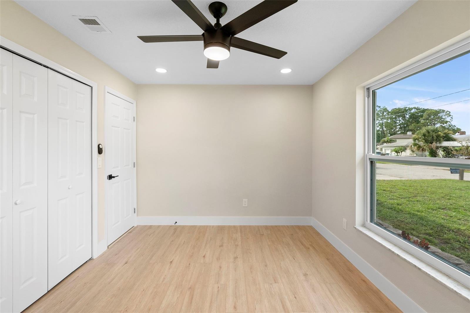 Image 29 of 43 For 5310 Pineview Way