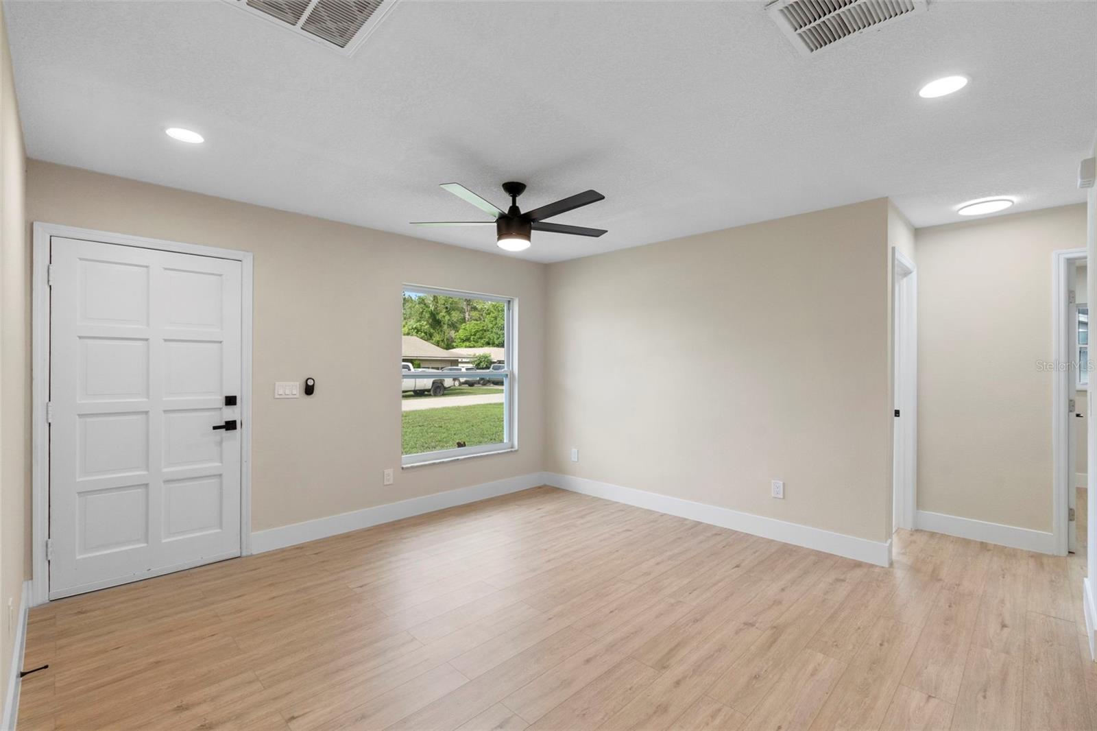 Image 30 of 43 For 5310 Pineview Way