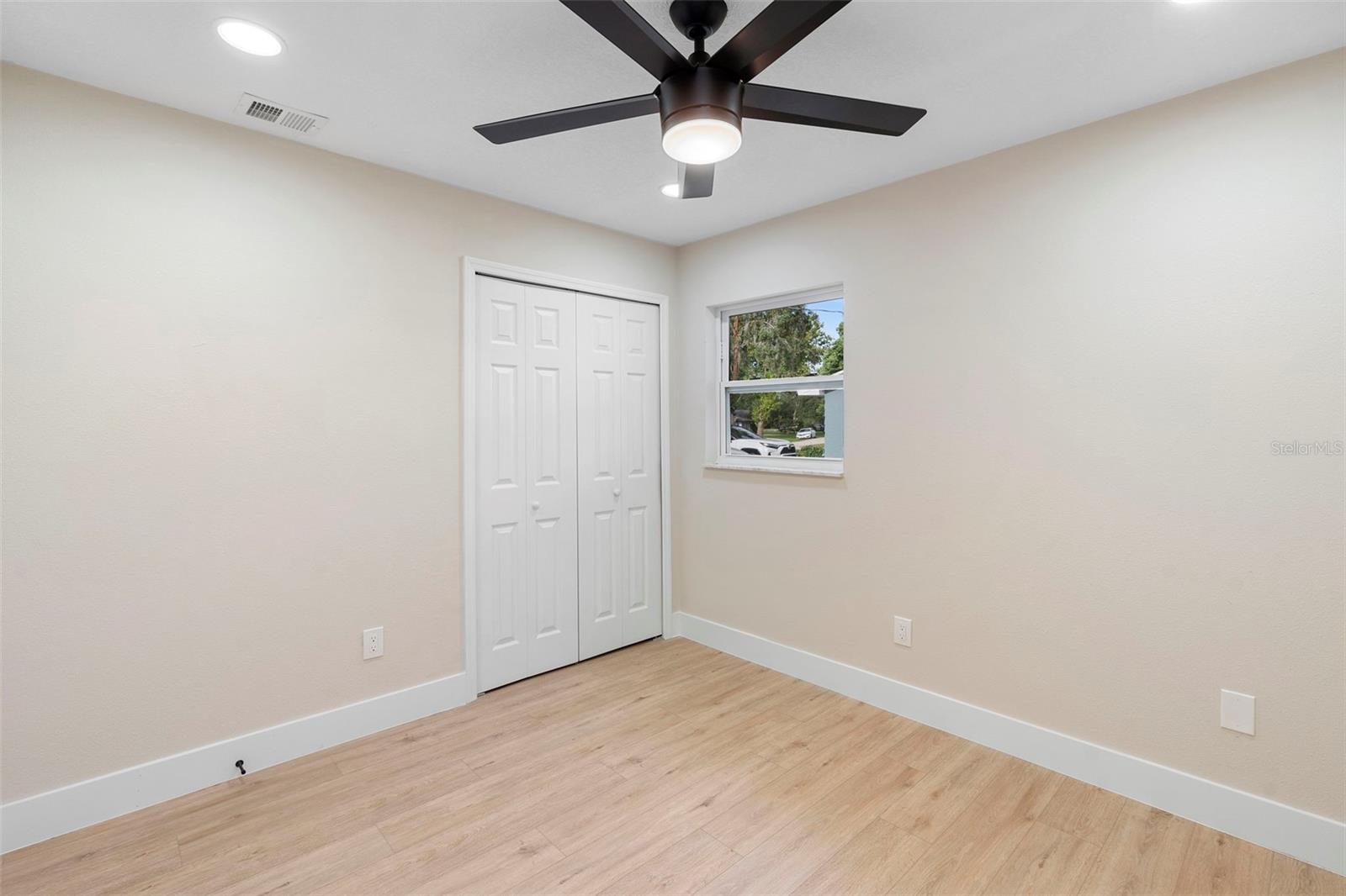 Image 31 of 43 For 5310 Pineview Way