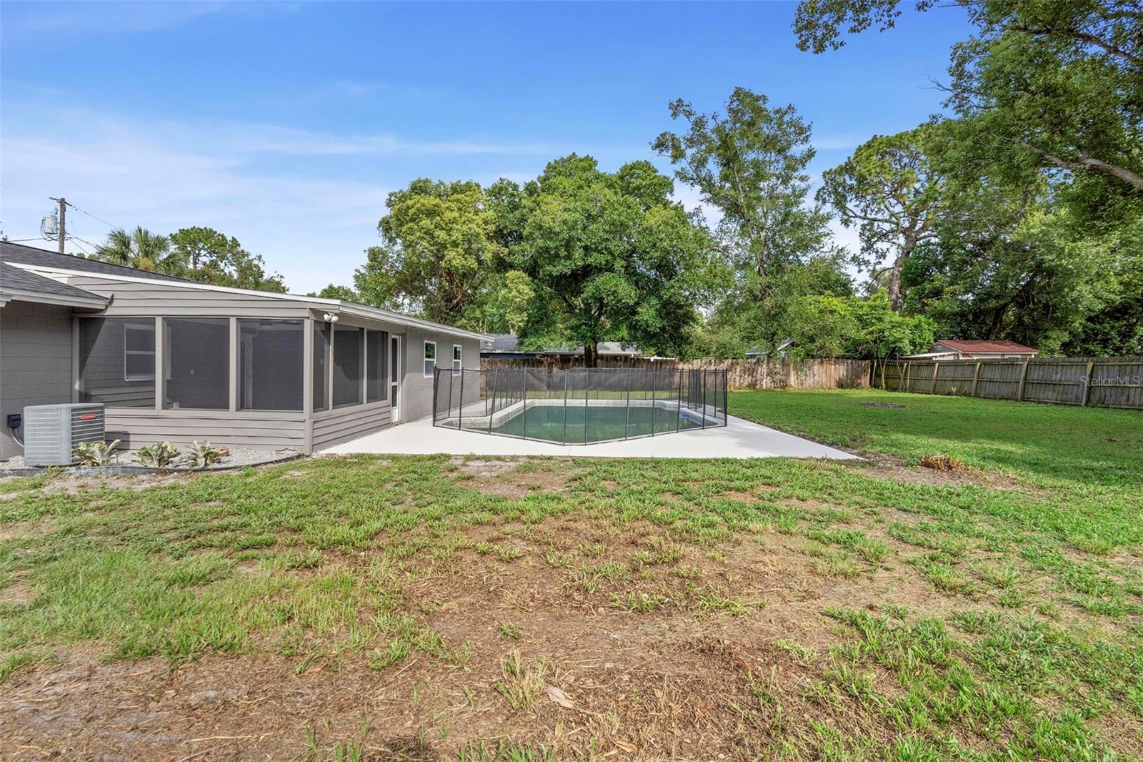 Image 39 of 43 For 5310 Pineview Way