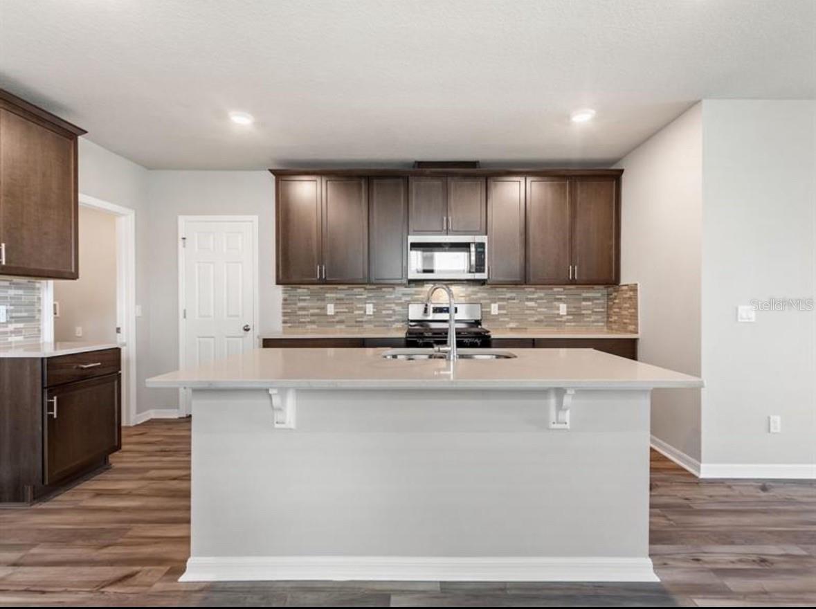 Image 6 of 18 For 3687 Caspian Street