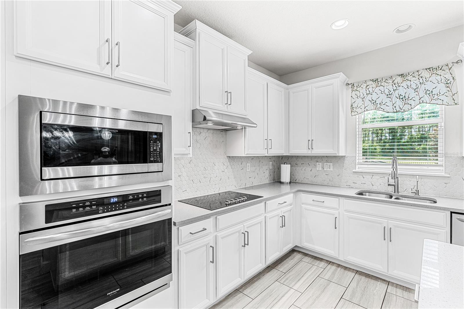 Image 7 of 63 For 9518 Bolero Road