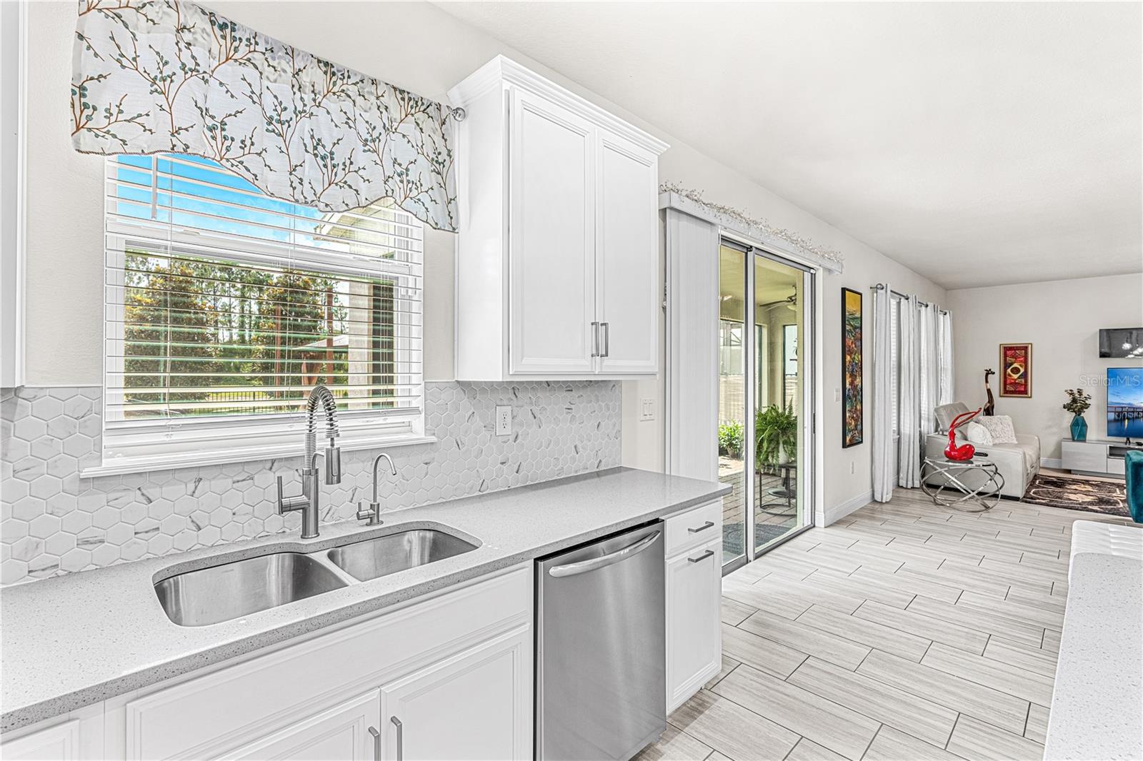 Image 8 of 63 For 9518 Bolero Road