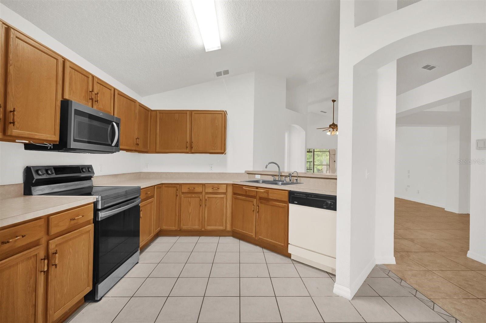 Image 10 of 23 For 3390 Cypress Point Circle