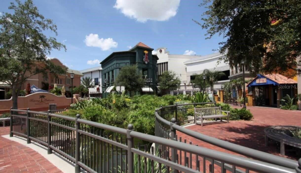 Image 31 of 37 For 8955 Cat Palm Road