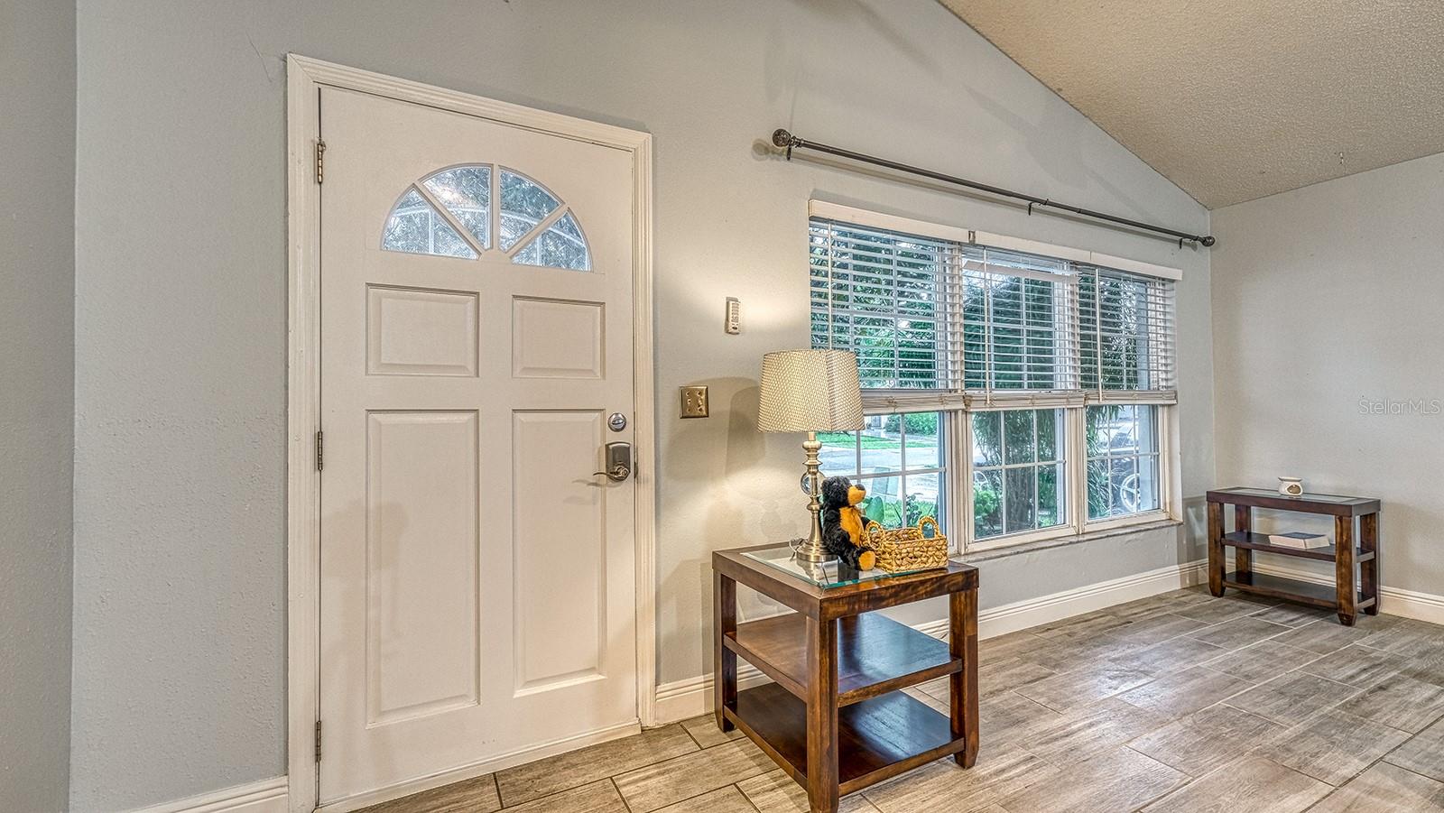 Image 2 of 32 For 9435 Dearmont Avenue