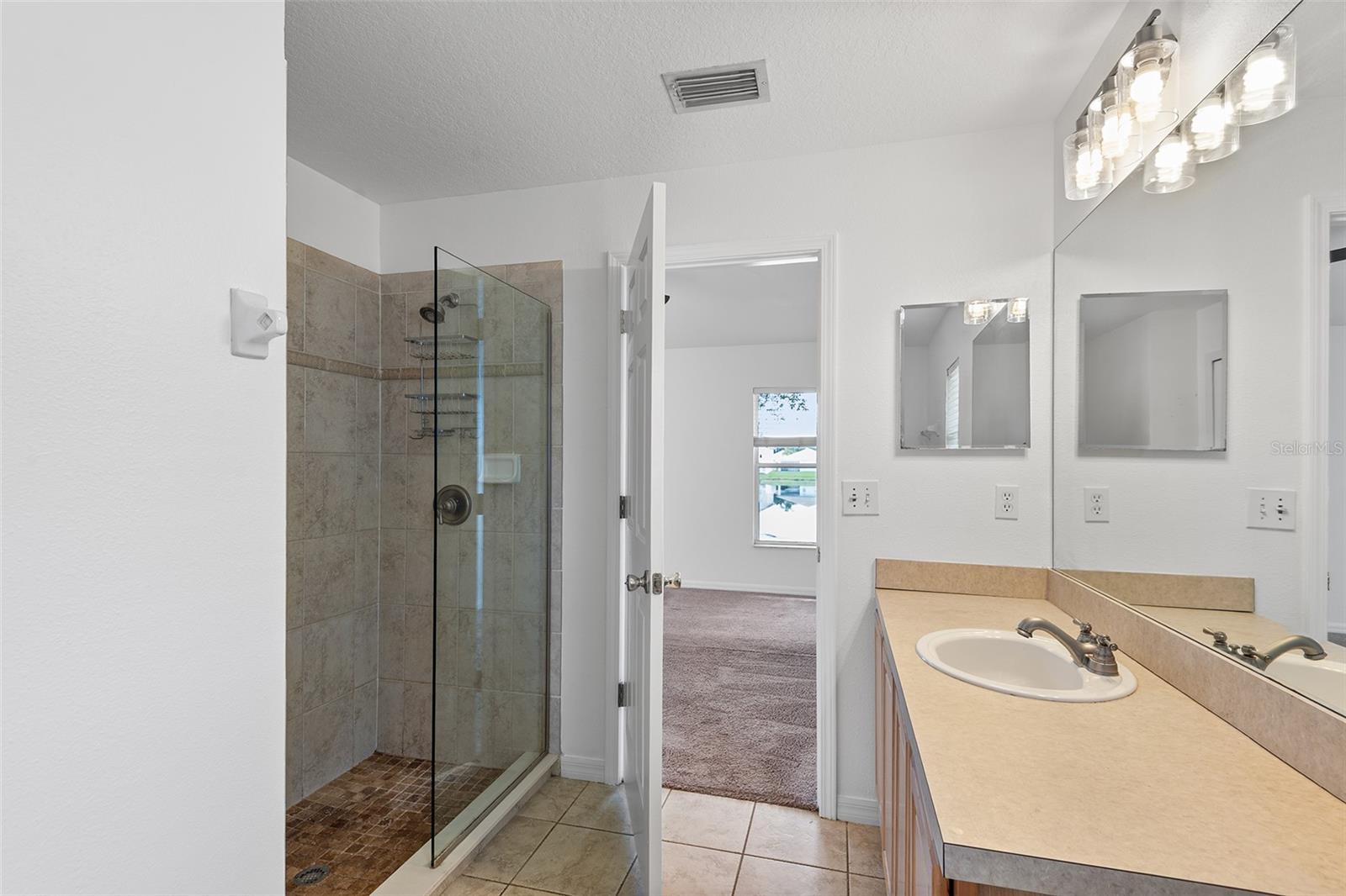 Image 14 of 16 For 7352 Tower Bridge Drive