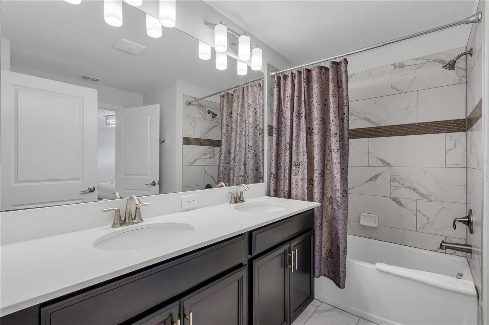 Image 15 of 50 For 9005 Stinger Drive