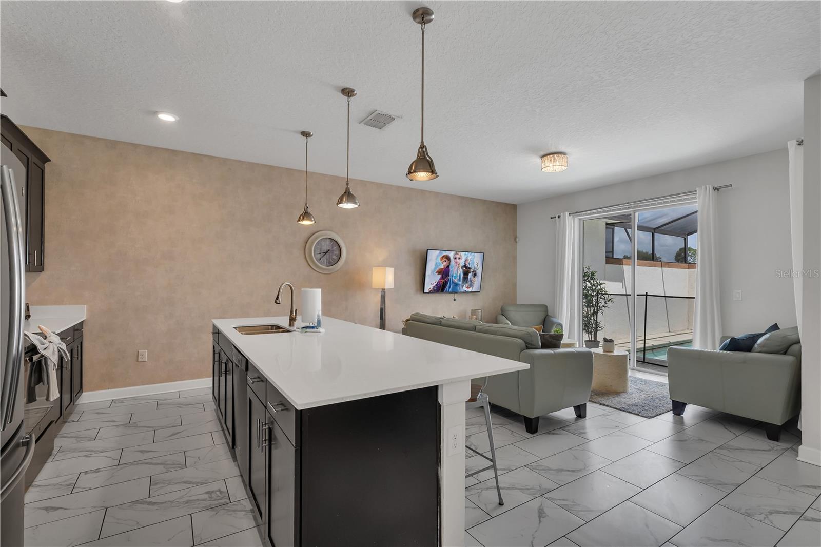 Image 5 of 50 For 9005 Stinger Drive