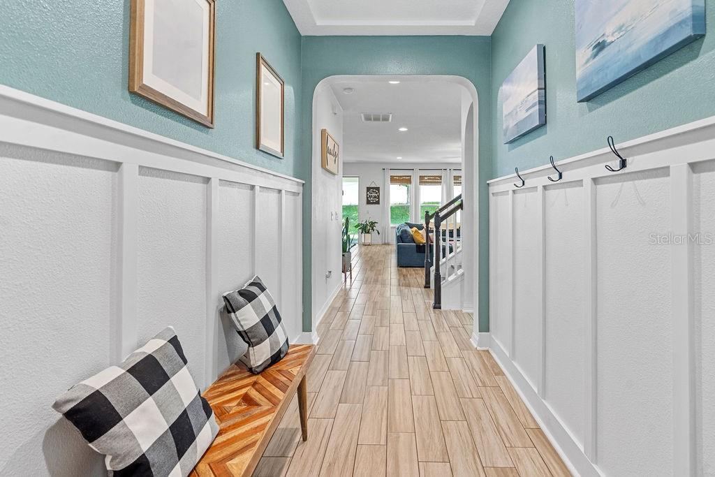 Image 4 of 47 For 1210 Woods Landing Drive