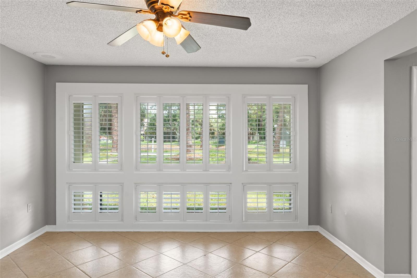 Image 10 of 47 For 6021 Windhover Drive F11