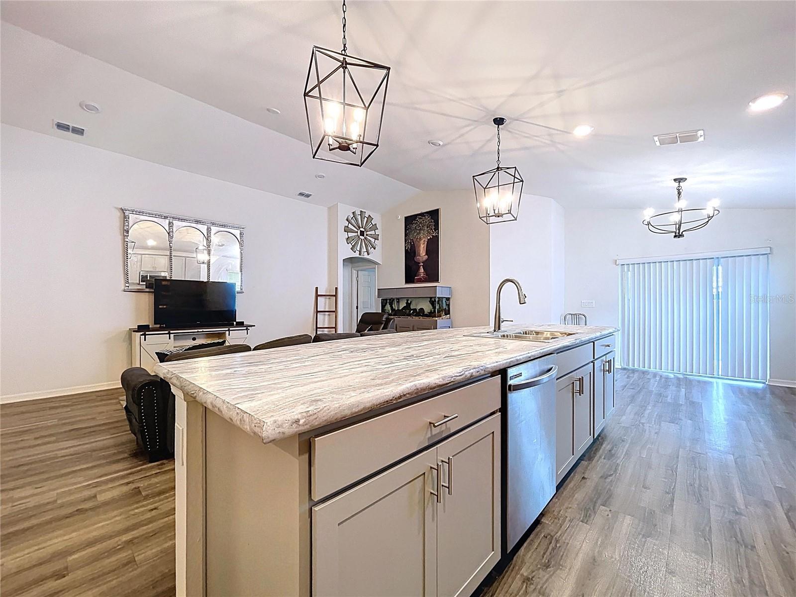Image 11 of 43 For 517 Scenic Bluff Boulevard