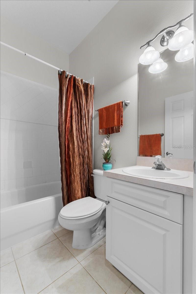 Image 19 of 25 For 20575 Nettleton St