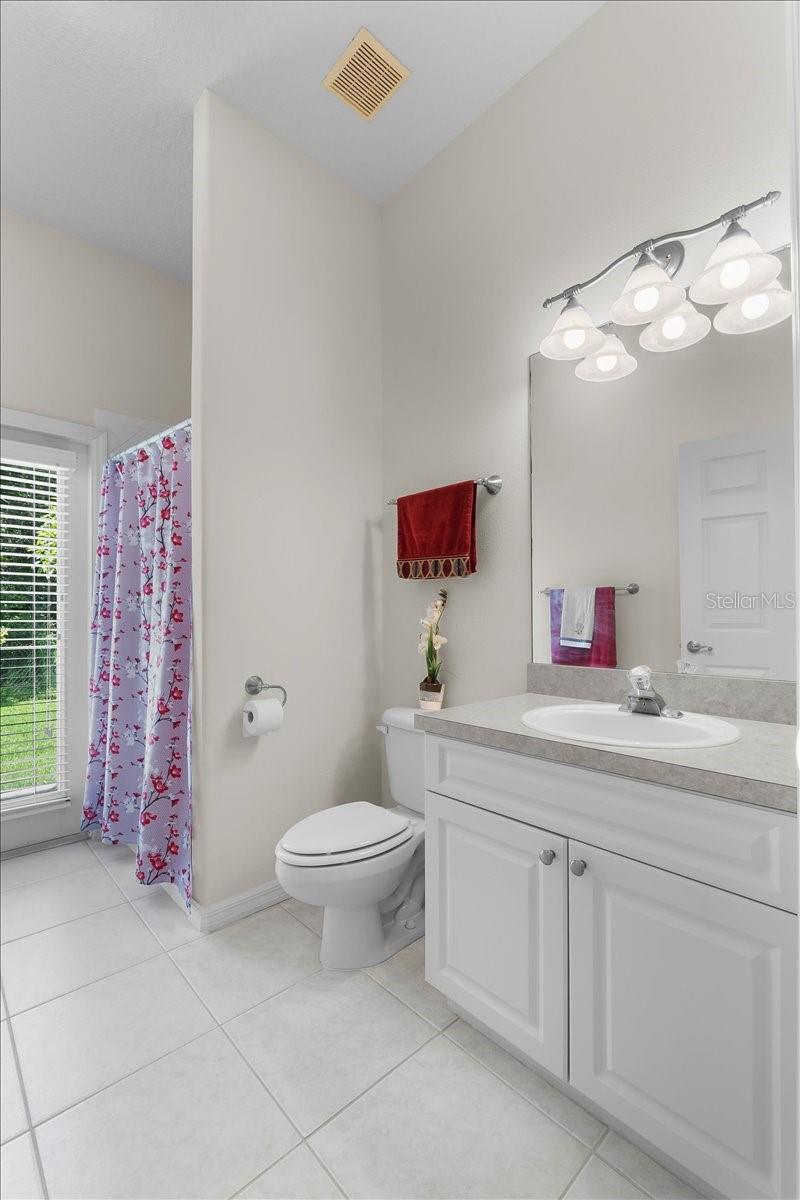 Image 20 of 25 For 20575 Nettleton St