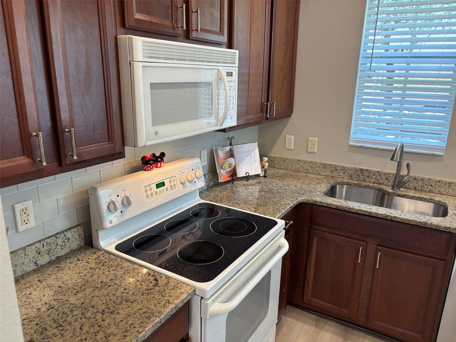 Image 6 of 36 For 12508 Langstaff Drive