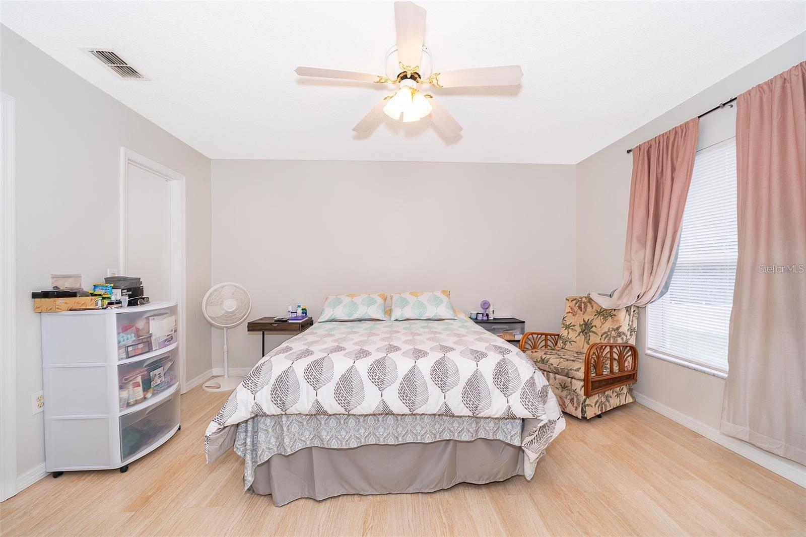 Image 14 of 16 For 13403 Fairway Glen Drive 203