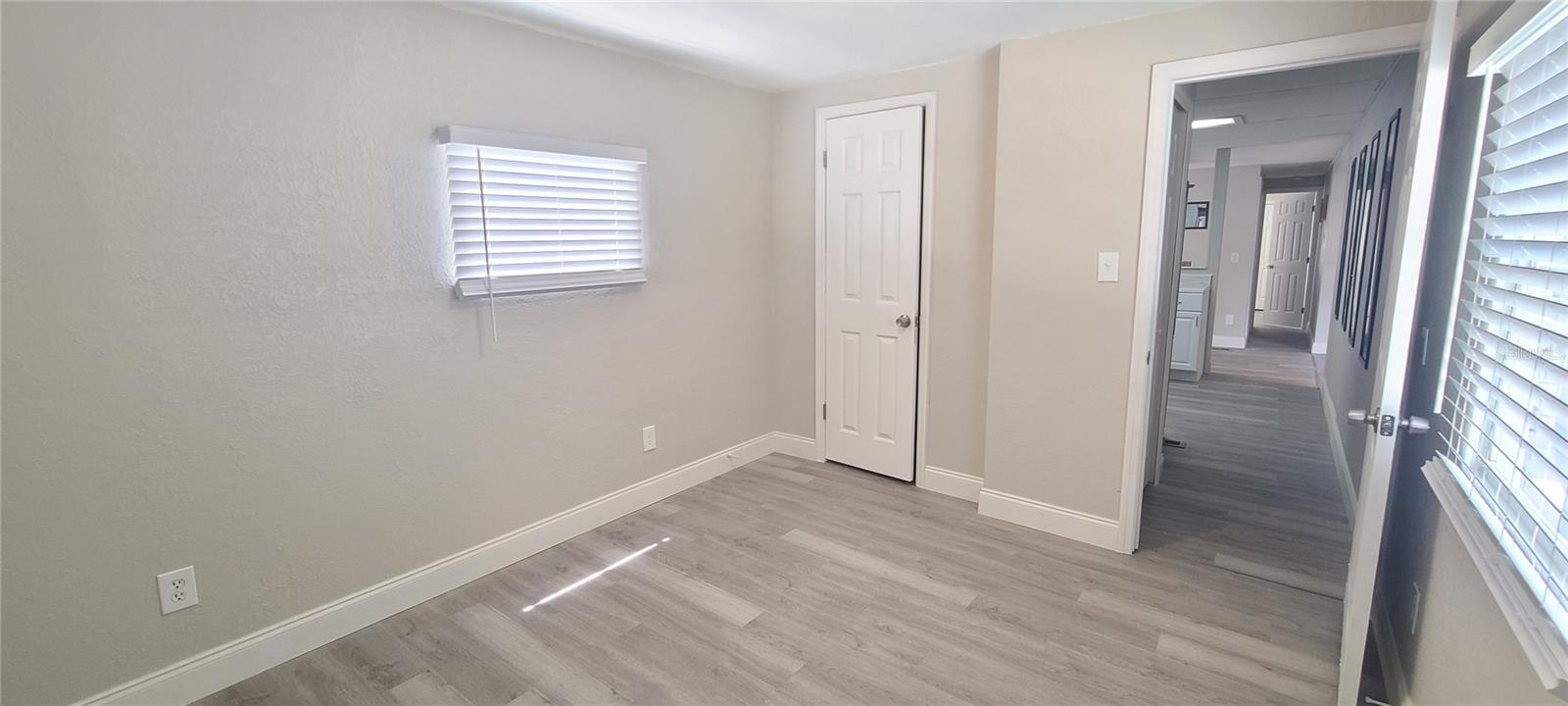 Image 13 of 42 For 1211 Vagabond Drive