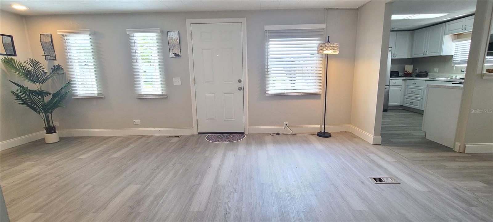 Image 2 of 42 For 1211 Vagabond Drive