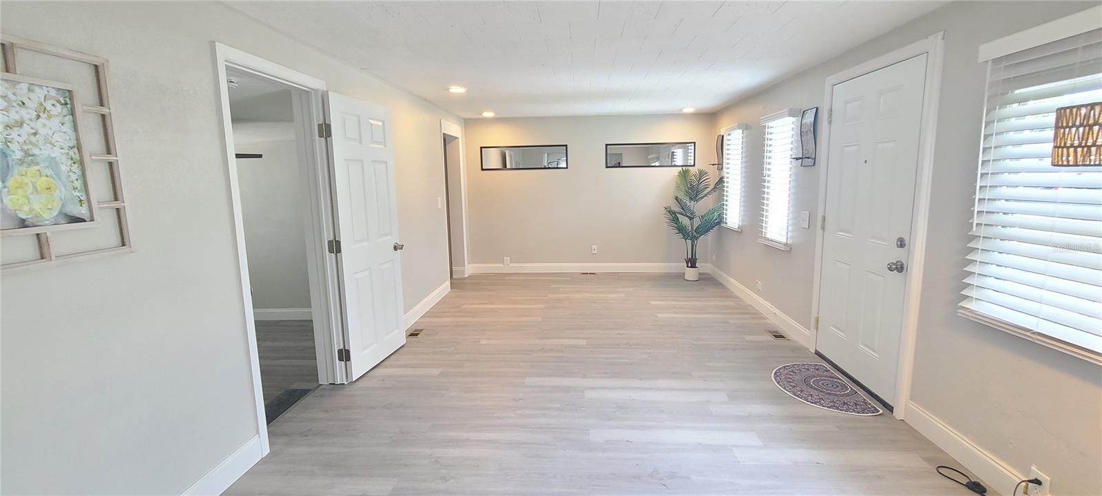 Image 3 of 42 For 1211 Vagabond Drive