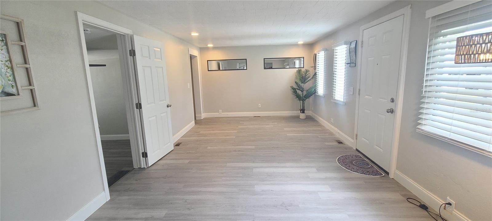 Image 5 of 42 For 1211 Vagabond Drive