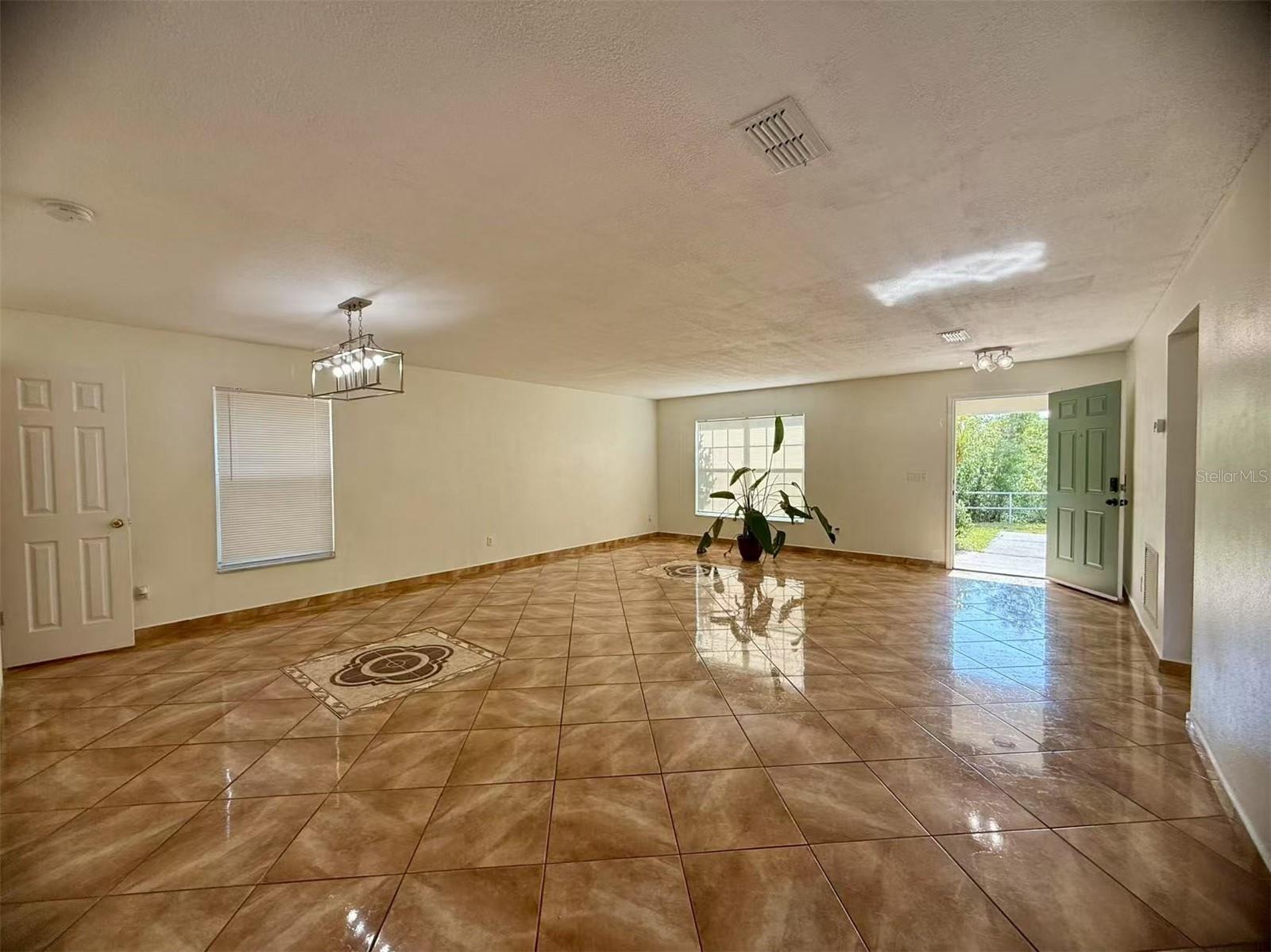Image 4 of 20 For 856 Bristol Forest Way