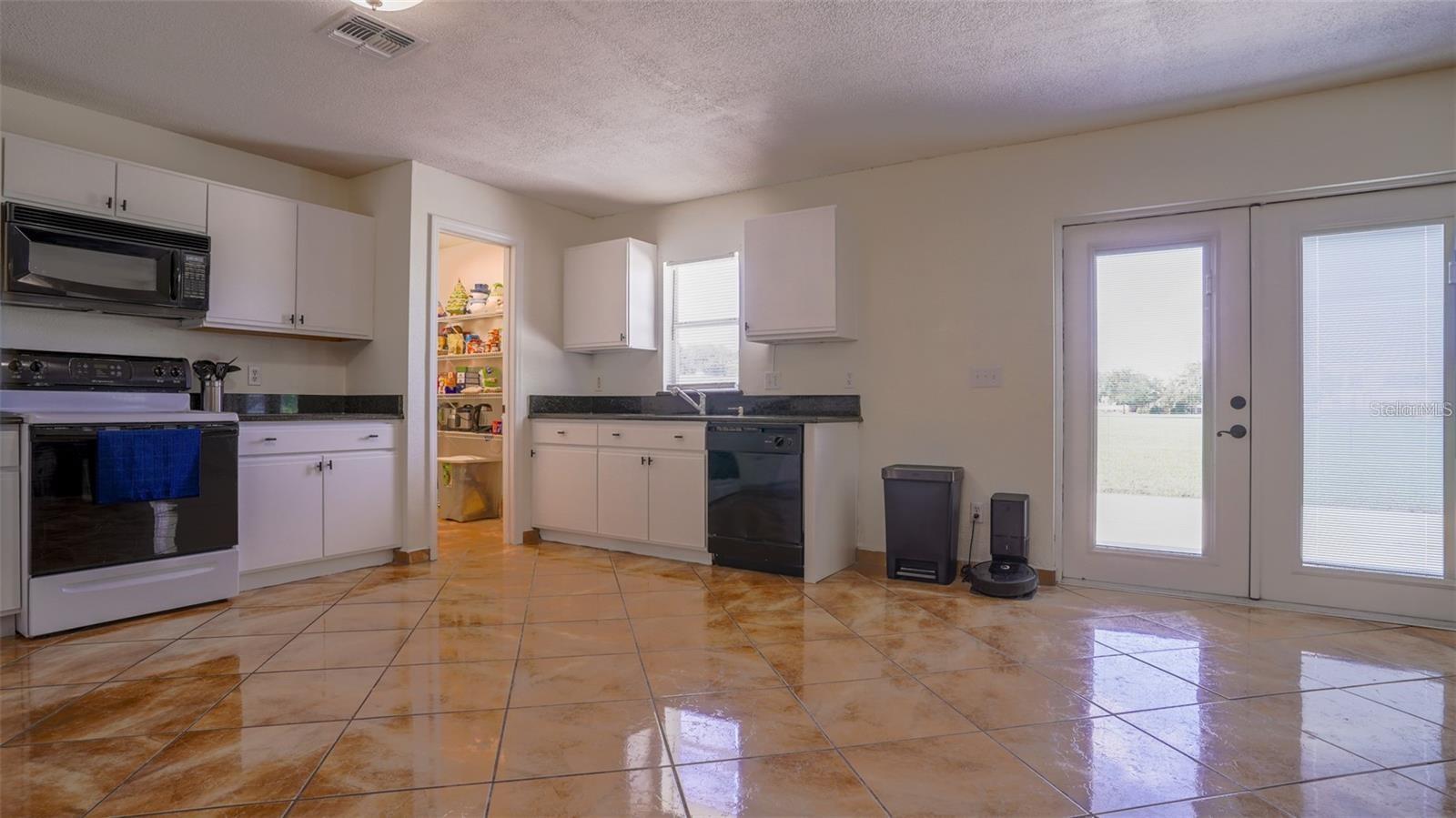 Image 7 of 20 For 856 Bristol Forest Way