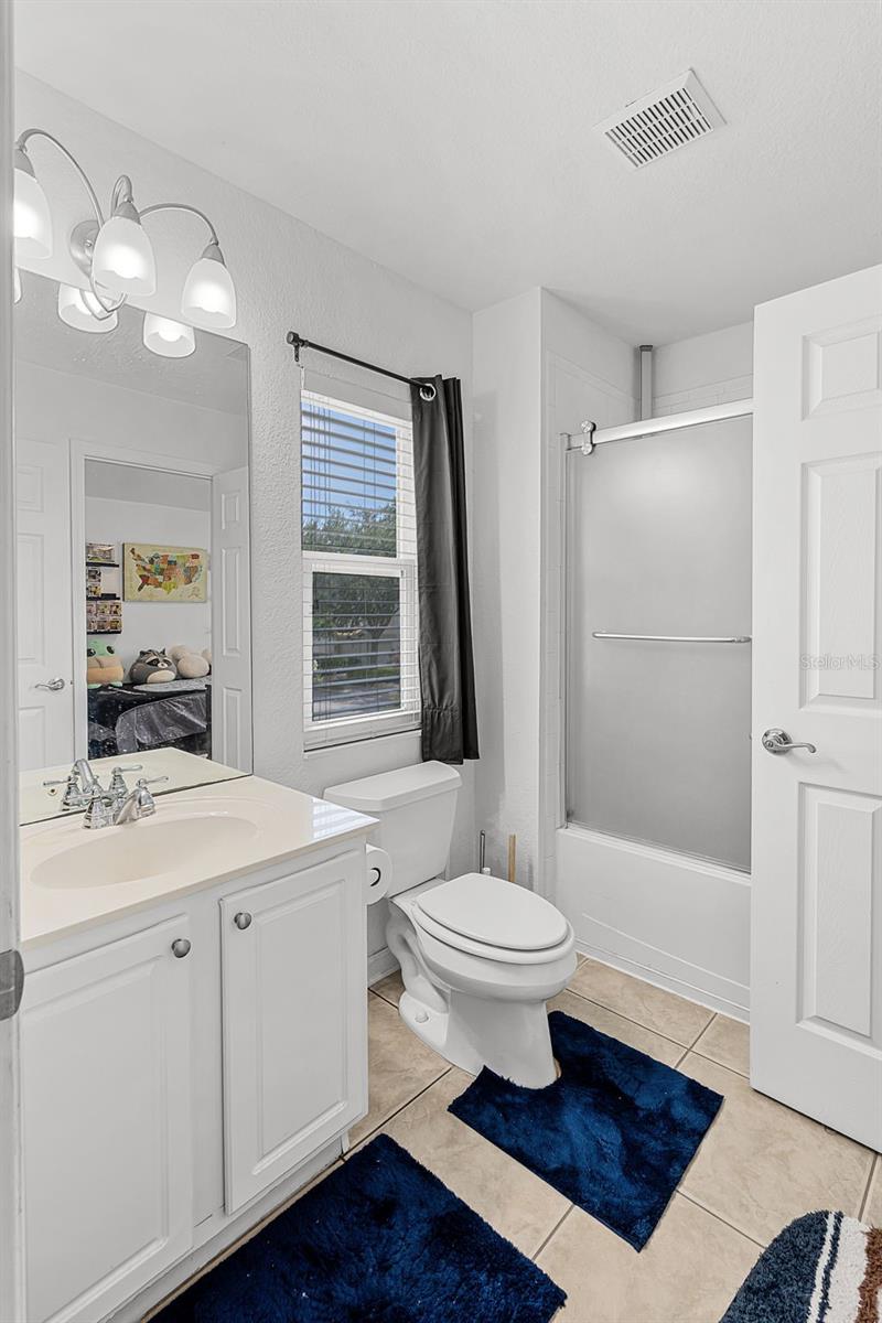 Image 22 of 43 For 6850 Sperone Street
